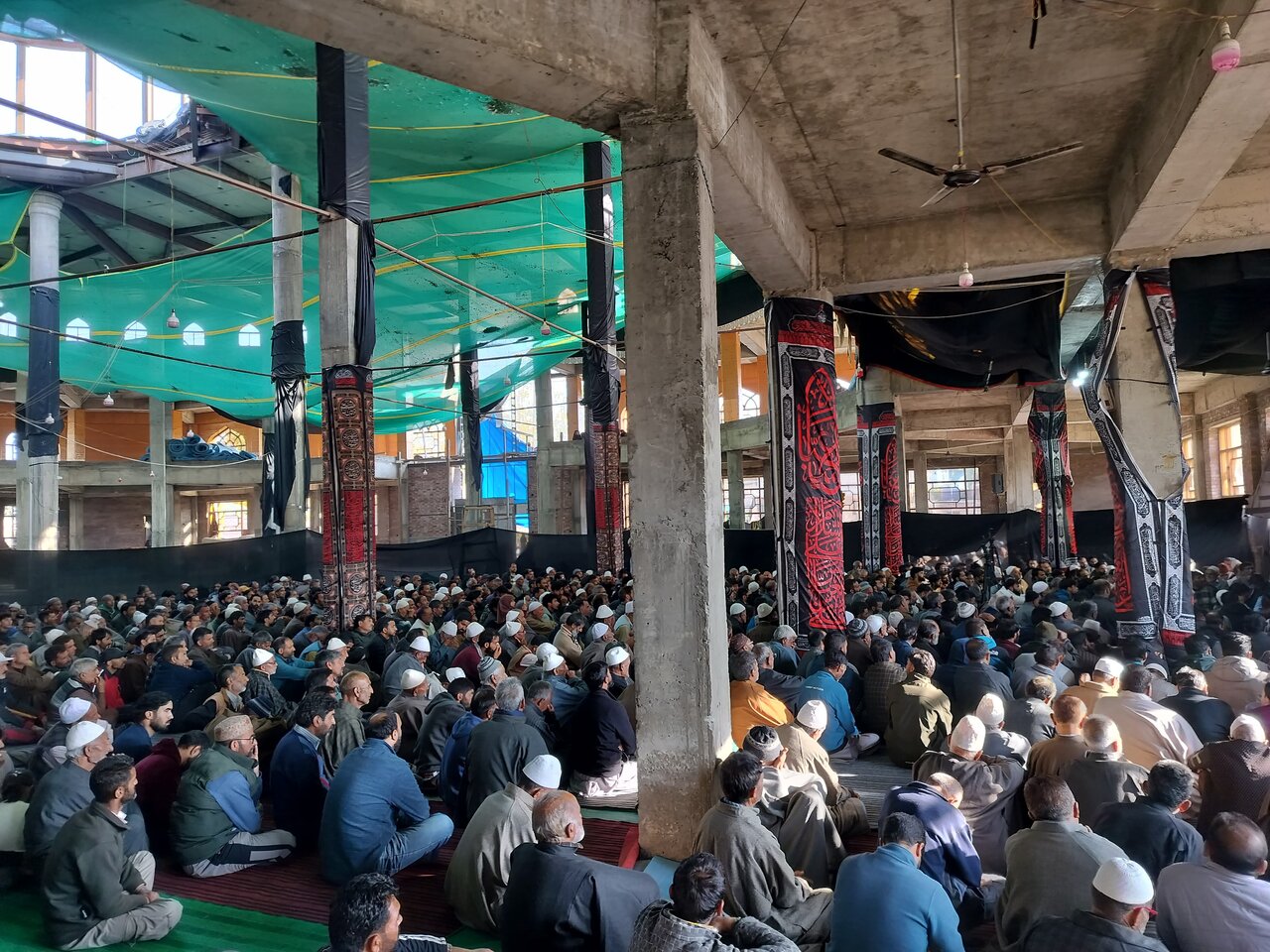 हज़रत फ़ातिमा ने ज़ुल्म, अन्याय और हक़-तल्फ़ी के ख़िलाफ़ सब्र के साथ विरोध किया