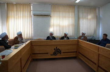 برگزاری جلسه شورای علمی بیستمین سالگرد آیت‌الله مروارید(ره) در قم