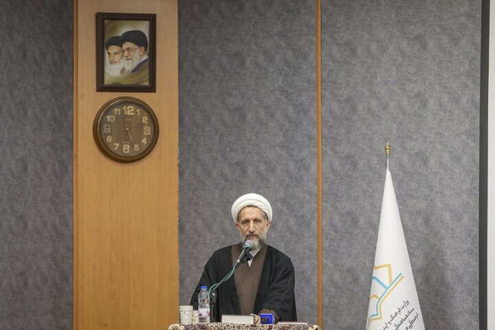 تصاویر / مراسم تجلیل از برندگان مسابقات قرآنی مدهامتان با حضور نماینده ولی فقیه در استان قزوین