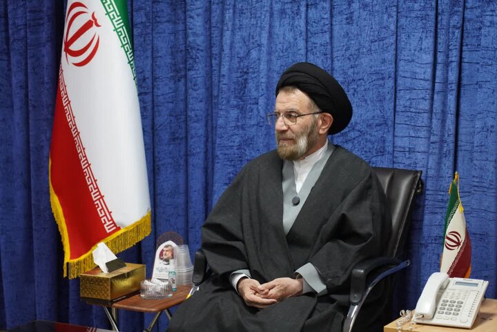 تصاویر/دیدار معاون فرهنگی سازمان تبلیغات اسلامی با نماینده ولی‌فقیه در استان لرستان