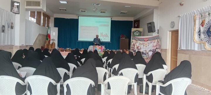 تصاویر/ کارگاه مهارت‌های کودک و نوجوان مبلغات امین آران و بیدگل