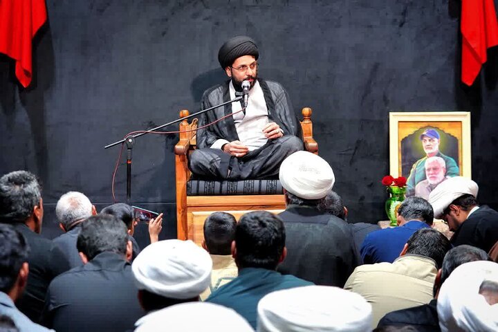 تصاویر/ ویژه برنامه شهادت حضرت زهرا(س)در امامزاده جمال الدین(ع)