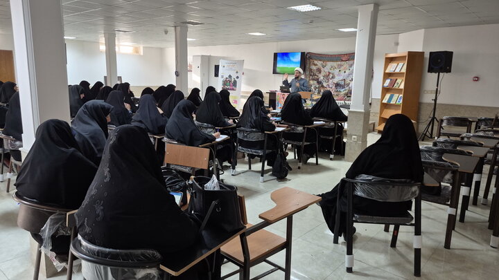 تصاویر/ کارگاه آموزش مهارت‌افزایی مبلغات امین مدارس کاشان