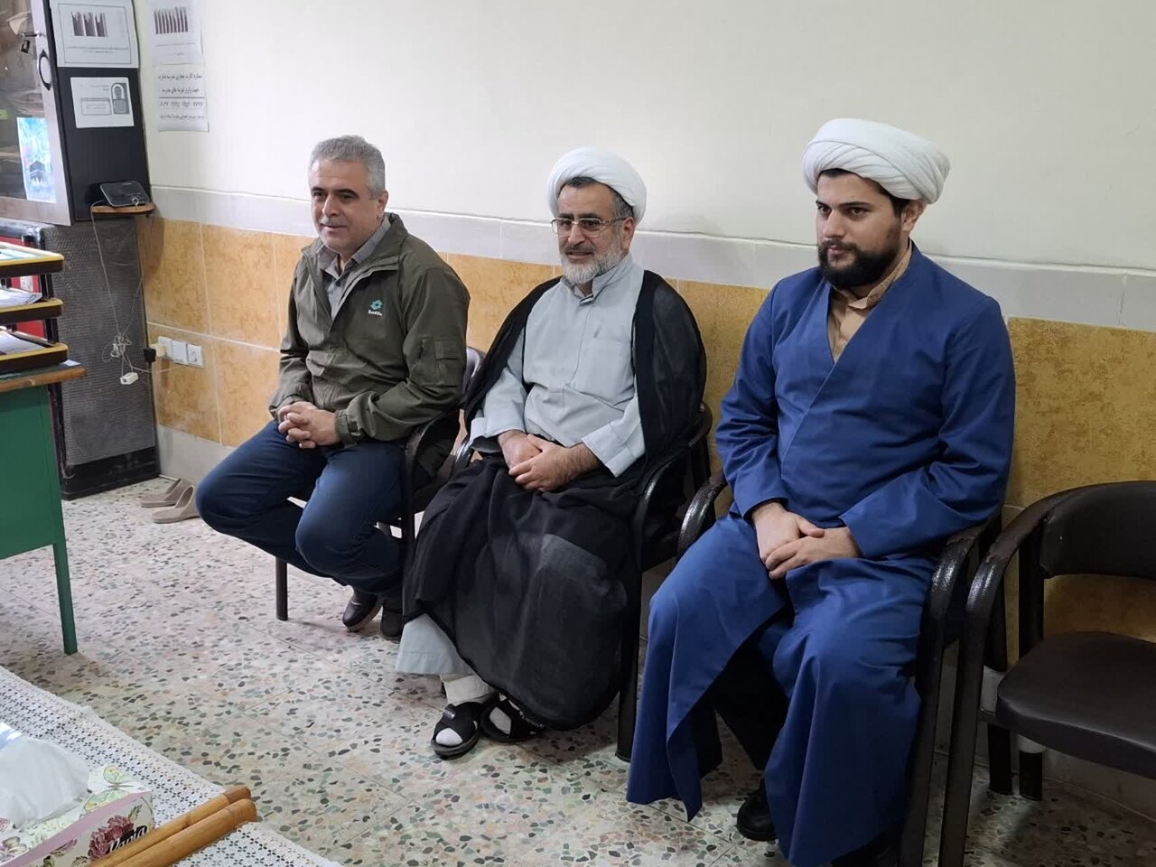 بازدید مدیر حوزه علمیه گیلان از دبیرستان بشارت آستانهاشرفیه