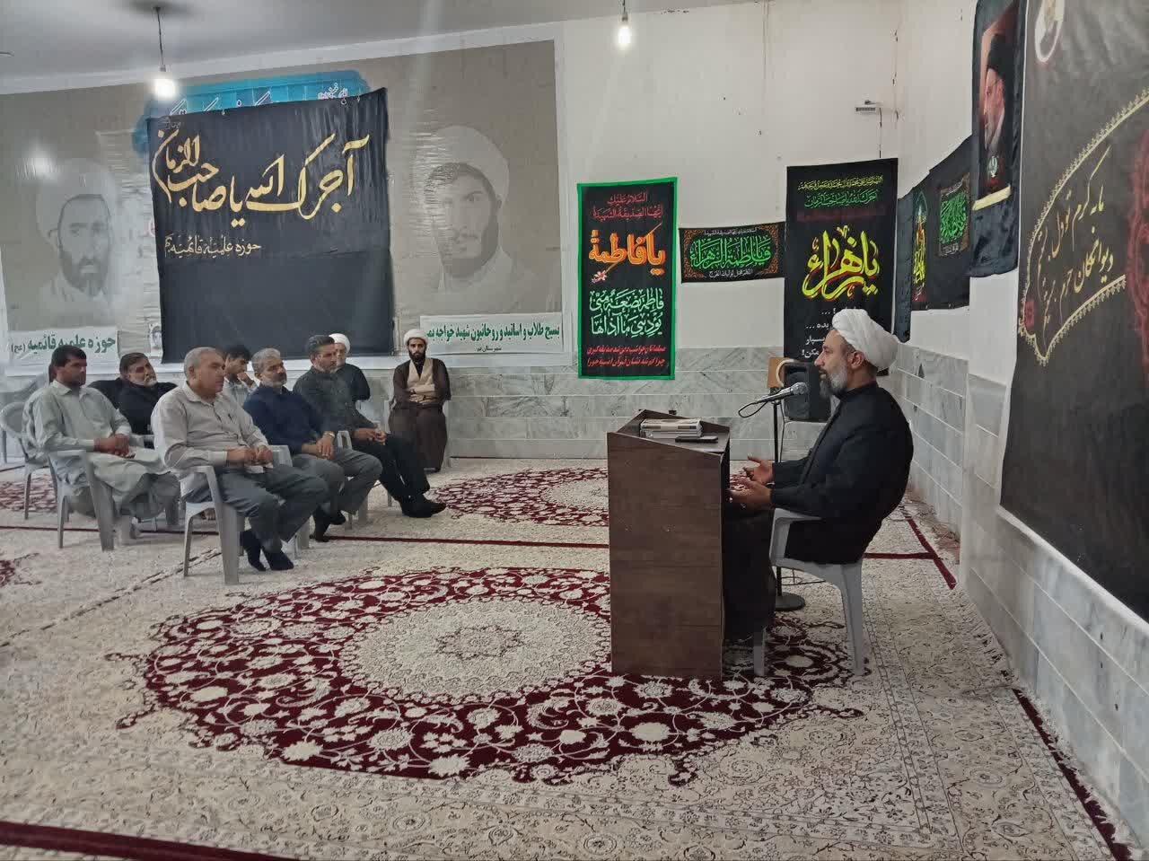 برگزاری نشست‌های آموزشی و تربیتی در مدرسه علمیه قائمیه بم+تصاویر