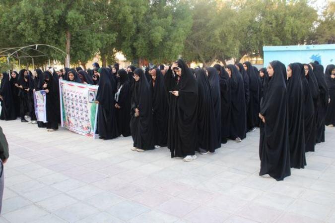 اعزام ۱۳۰ دانش‌آموز دلواری به مناطق عملیاتی جنوب کشور