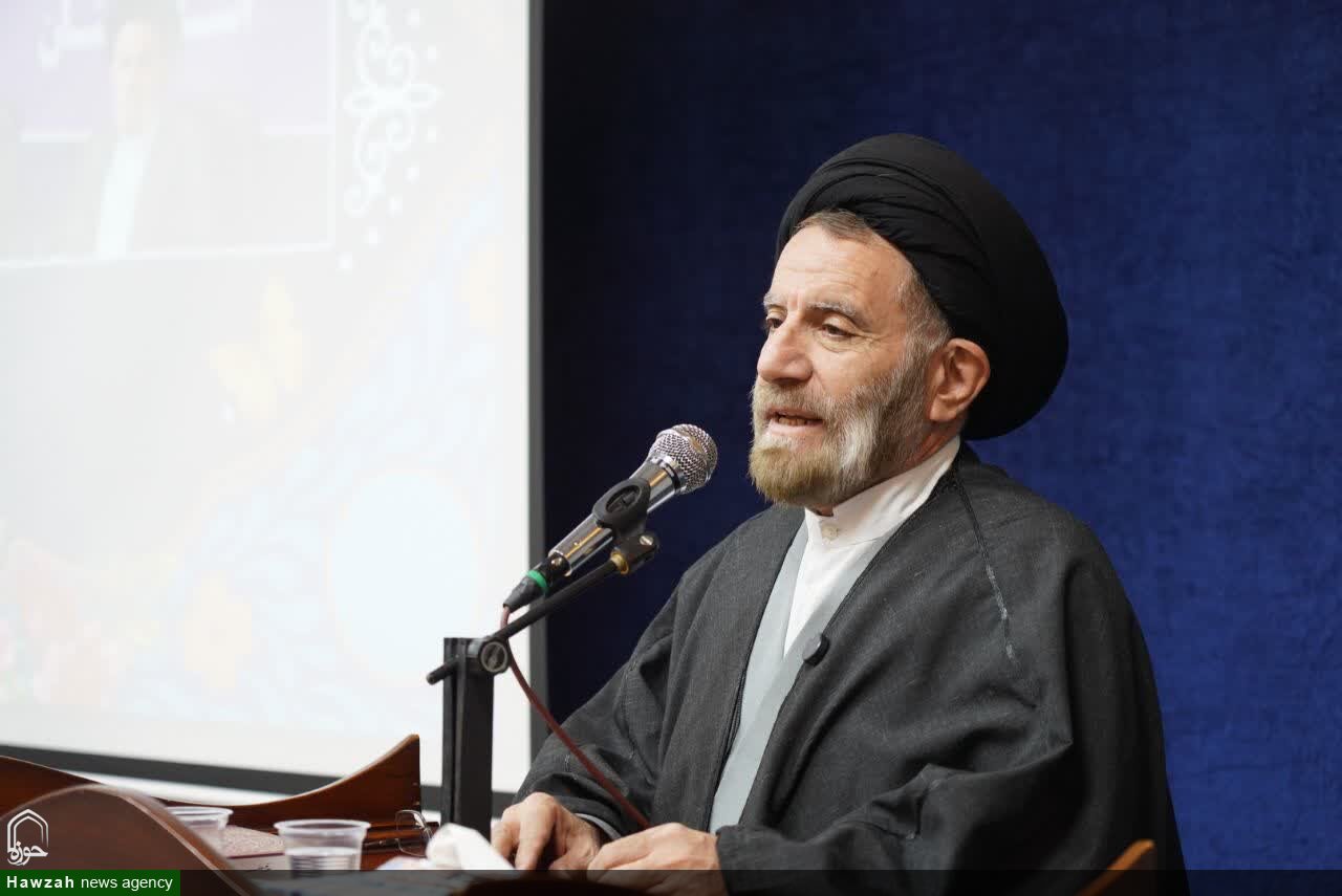 آیت‌الله قاضی خرم‌آبادی حتی یک‌بار از حقوق و مزایای ریاست دانشگاه قم استفاده نکرد