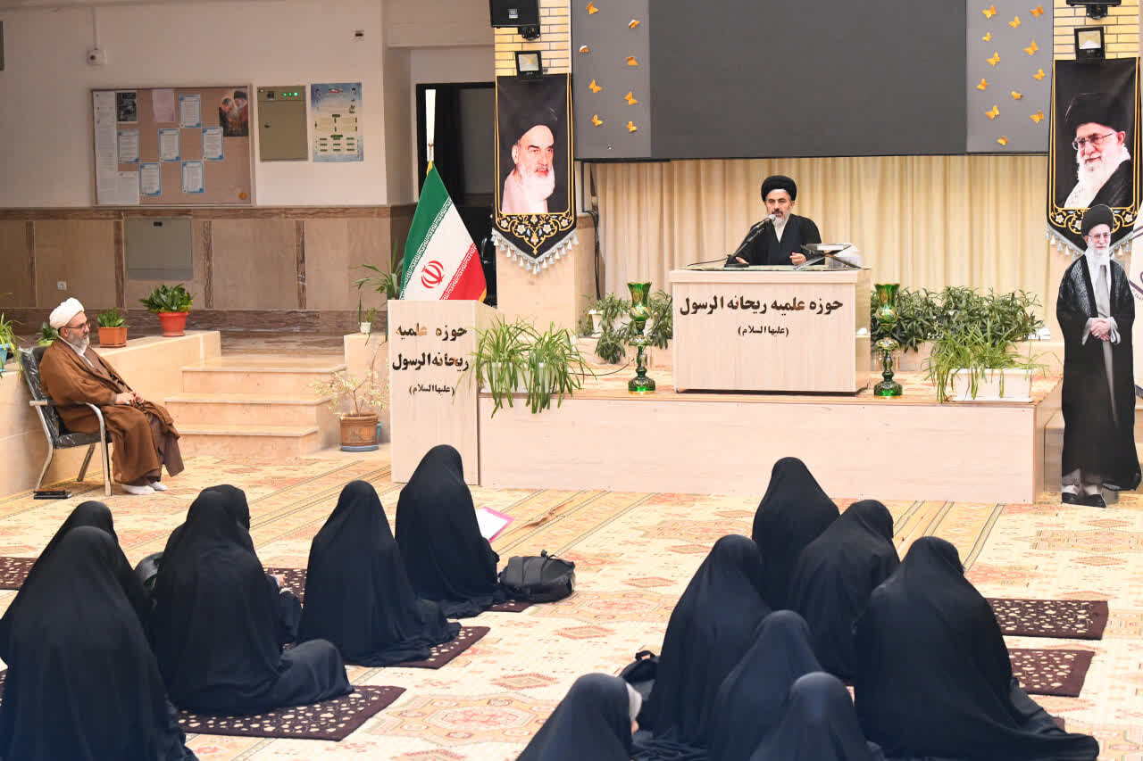 جلسه اخلاق طلاب مدرسه علمیه ریحانة الرسول ارومیه برگزار شد + عکس