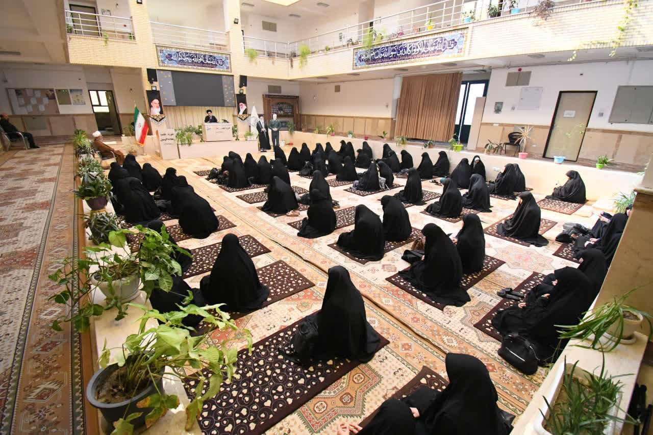 جلسه اخلاق طلاب مدرسه علمیه ریحانة الرسول ارومیه برگزار شد + عکس