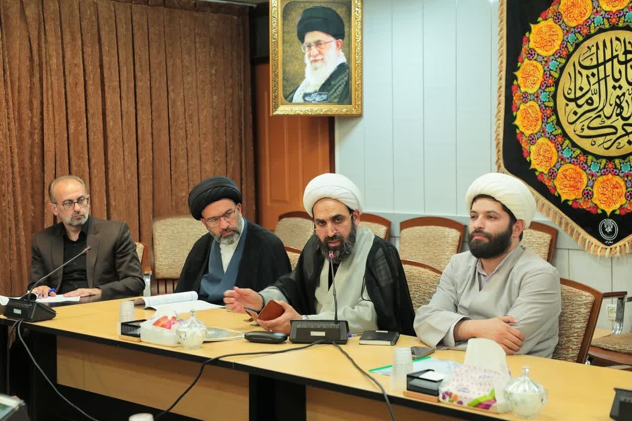 نشست کمیته آموزش و توانمندسازی قرارگاه راهبری مساجد قم 