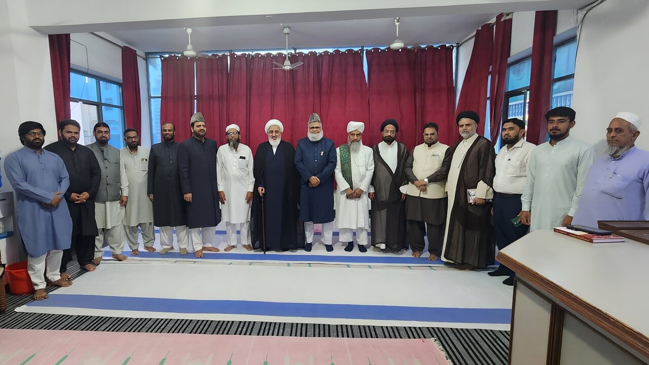 نماینده ولی فقیه در هند: تربیت نسل جوان با علم و اخلاق، تنها راه مقابله با تفرقه و اختلاف در امت اسلامی است