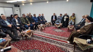 حساسیت گزینش معلمان از جهت قدرت تأثیر در تربیت آینده جامعه، بسیار بالا است