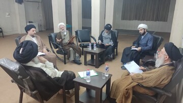 برگزاری کمیته علمی مدارج حوزه علمیه خوزستان با هدف بررسی موضوعات پایان‌نامه‌ها و رساله‌های علمی