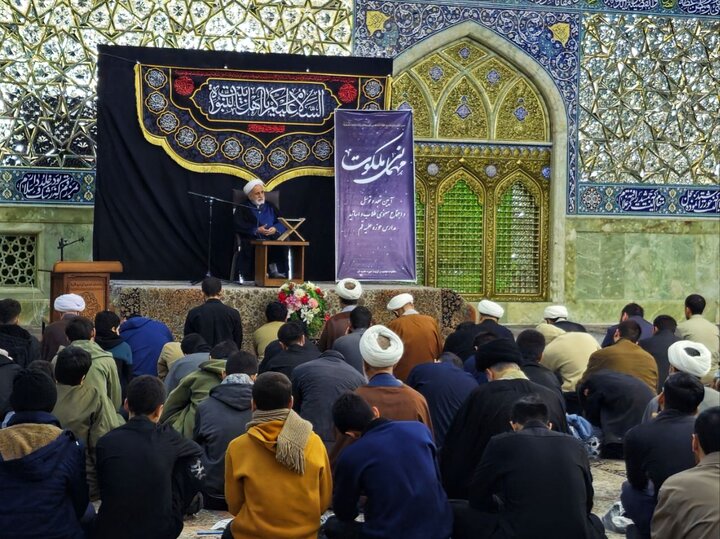 تصاویر/ «مهمانی ملکوت» ویژه برنامه سحرگاهی طلاب حوزه علمیه قم