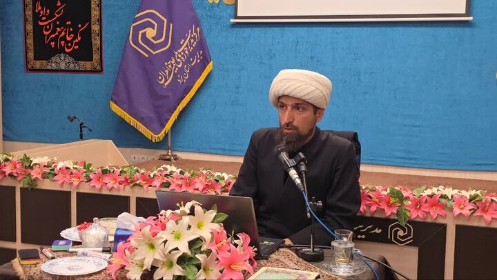 فیلم | ضرورت برگزاری دوره تربیت مربی معارف فاطمی در یزد