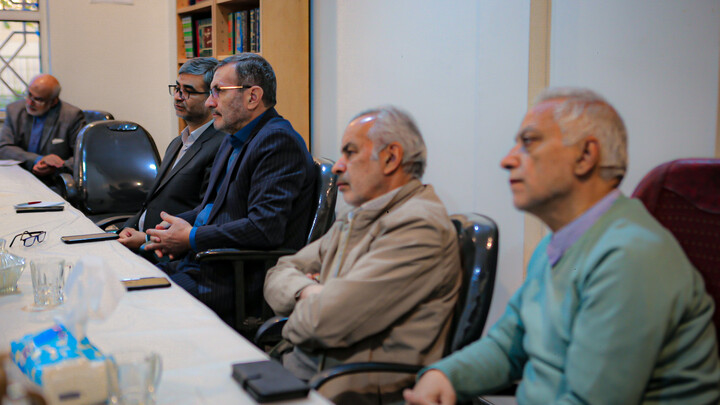 تصاویر/نشست بررسی راهکارهای توسعه منابع پایدار حوزه علمیه استان همدان