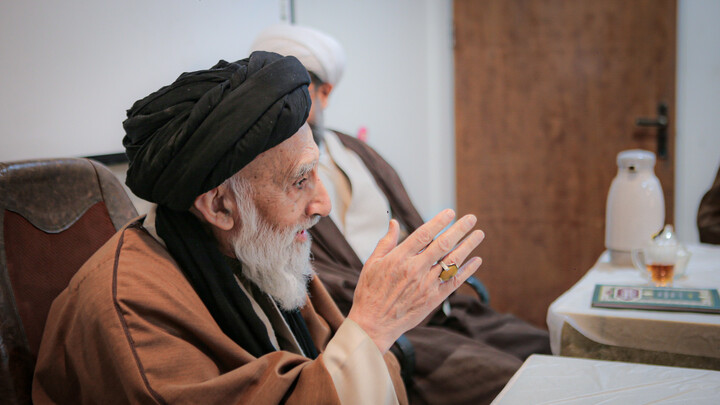 تصاویر/نشست بررسی راهکارهای توسعه منابع پایدار حوزه علمیه استان همدان