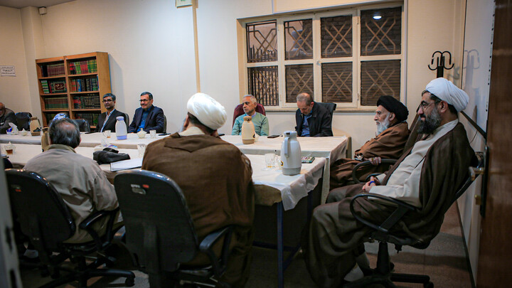 تصاویر/نشست بررسی راهکارهای توسعه منابع پایدار حوزه علمیه استان همدان