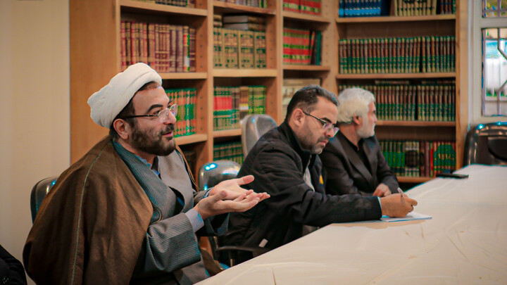 تصاویر/نشست بررسی راهکارهای توسعه منابع پایدار حوزه علمیه استان همدان