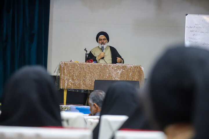 تصاویر/ برگزاری همایش معلم تمدن‌ساز با محوریت ارتباط مؤثر با نوجوان