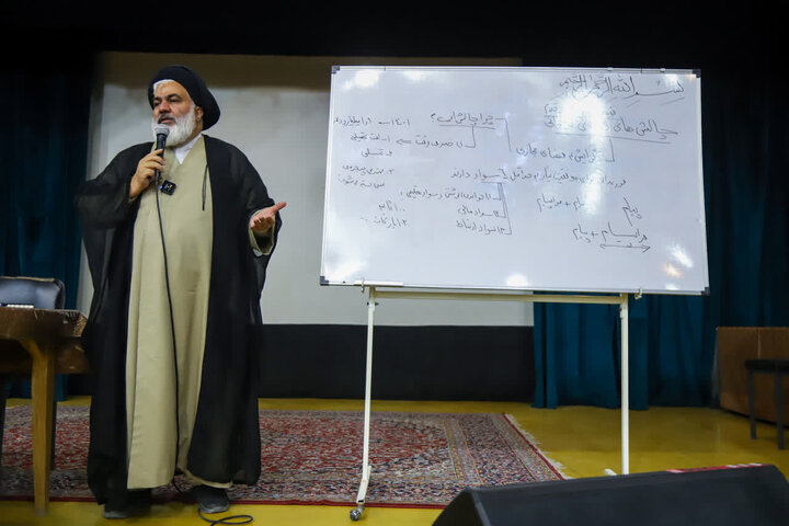 تصاویر/ برگزاری همایش معلم تمدن‌ساز با محوریت ارتباط مؤثر با نوجوان