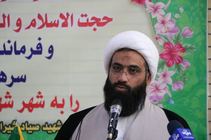 تصاویر/دیدار امام جمعه شهرستان دهلران با  مردم بخش زرین آباد