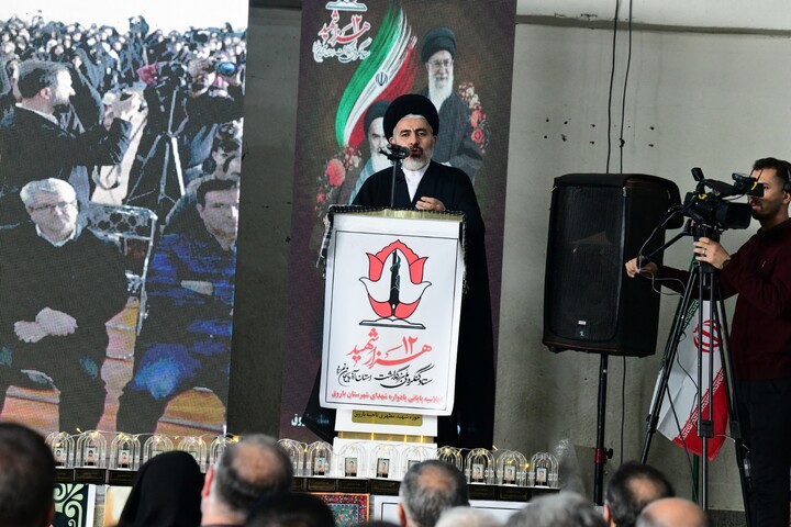 تصاویر/ یادواره ۱۶۷ شهید شهرستان باروق