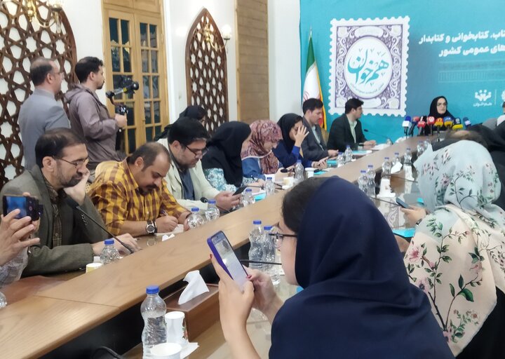 تصاویر/ نشست خبری «روز کتاب، کتابخوانی و کتابدار» نهاد کتابخانه های عمومی کشور