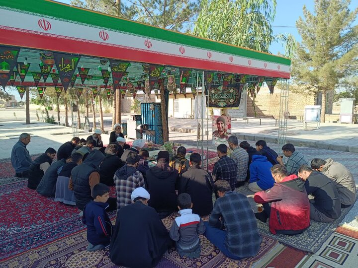 تصاویر/ اردوی طلاب مدرسه علمیه آیت‌الله مدنی کاشانی(ره) به منطقه کویری ابوزیدآیاد