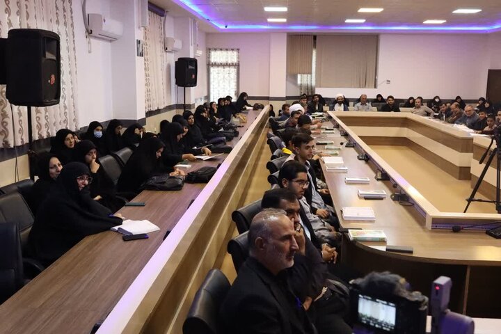 تصاویر/ برگزاری کارگاه «نوجوان قرآنی مؤثر» در دفتر امام جمعه رفسنجان