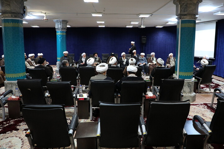 تصاویر/ جلسه شورای معاونین مرکز مدیریت حوزه‌های علمیه