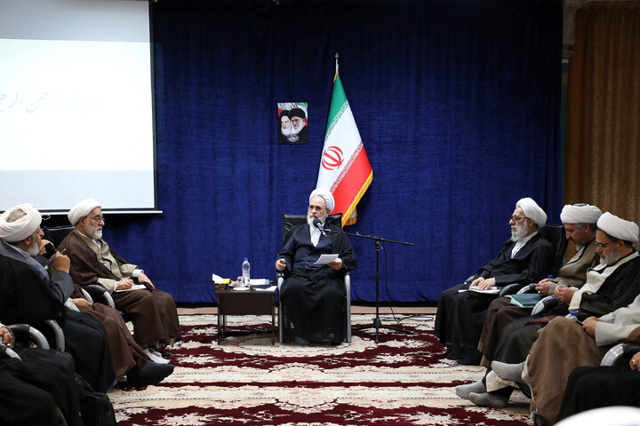 تصاویر/ جلسه شورای معاونین مرکز مدیریت حوزه‌های علمیه