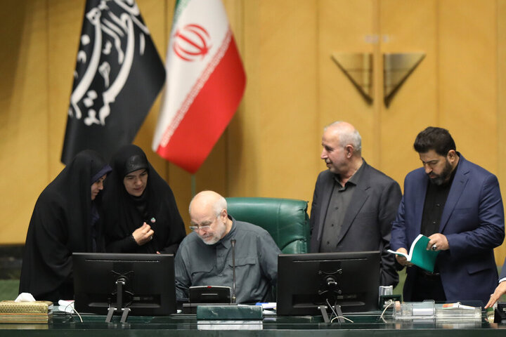 تصاویر/ نشست علنی یکشنبه ۱۸ آبان ماه مجلس شورای اسلامی