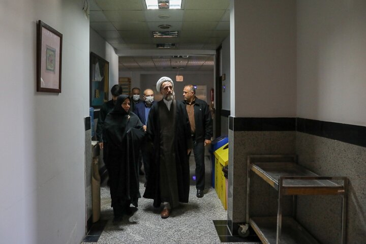 تصاویر / بازدید امام جمعه قزوین از اداره کل فرهنگ وارشاد اسلامی استان قزوین