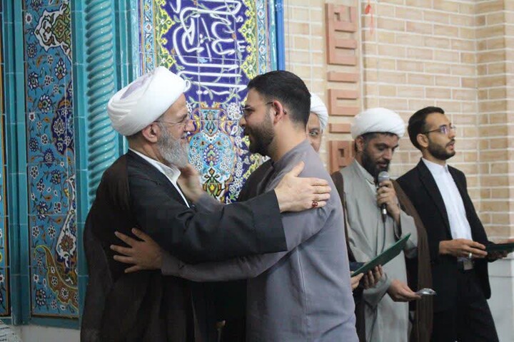 تصاویر|اختتایمه جشنواره مدرسه ای ععلامه حلی(ره) مدرسه صاحب الزمان(عج) اصفهان