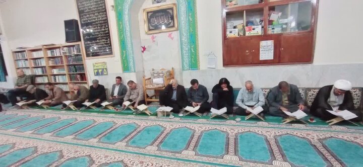 تصاویر/برپایی محفل نورانی تلاوت قرآن در الیگودرز