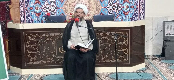 تصاویر/برپایی محفل نورانی تلاوت قرآن در الیگودرز