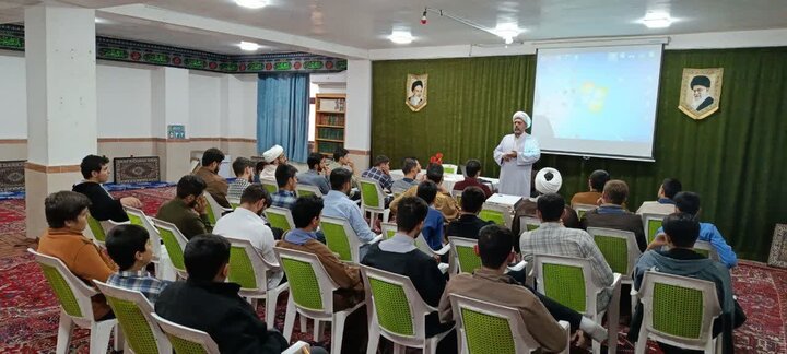 تصاویر/ کارگاه آموزش ذبح شرعی در مدرسه علمیه امام خمینی (ره) خوی