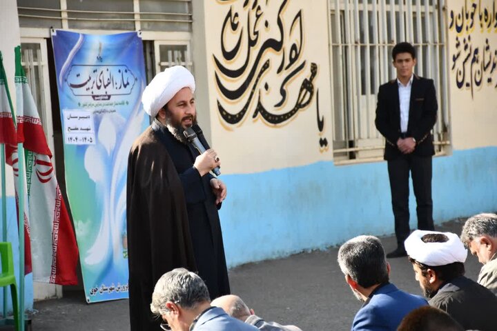 تصاویر/ حضور امام جمعه شهرستان خوی در جمع دانش آموزان دبیرستان مفتح