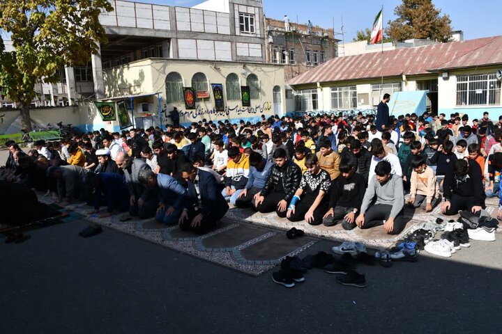 تصاویر/ حضور امام جمعه شهرستان خوی در جمع دانش آموزان دبیرستان مفتح