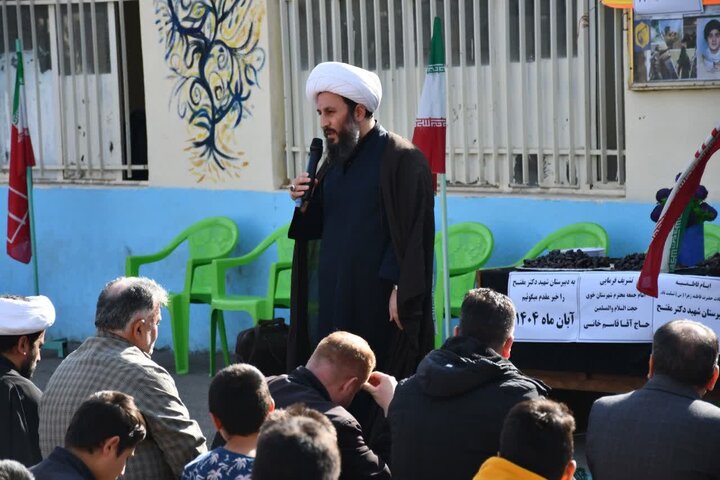تصاویر/ حضور امام جمعه شهرستان خوی در جمع دانش آموزان دبیرستان مفتح