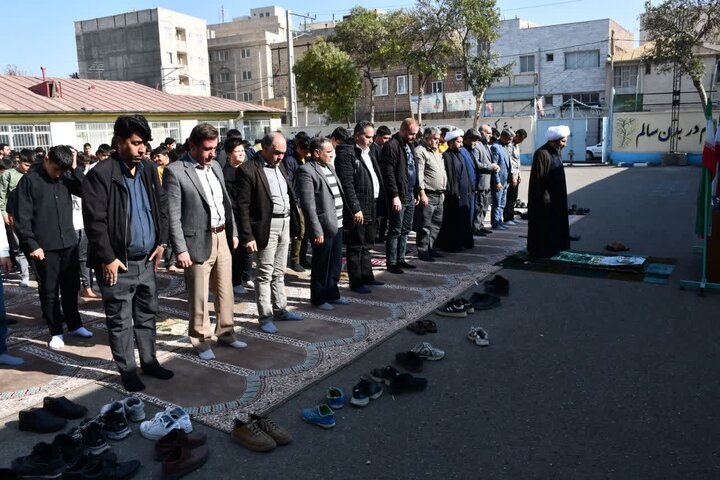 تصاویر/ حضور امام جمعه شهرستان خوی در جمع دانش آموزان دبیرستان مفتح