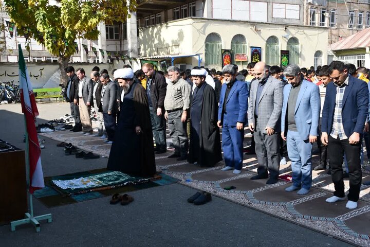 تصاویر/ حضور امام جمعه شهرستان خوی در جمع دانش آموزان دبیرستان مفتح