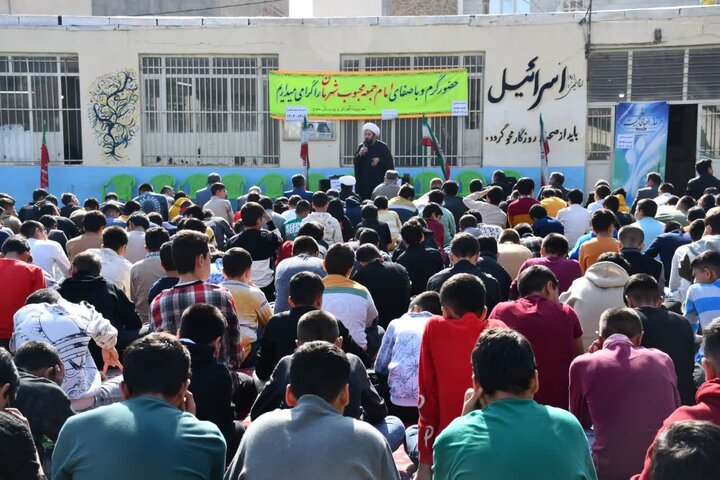 تصاویر/ حضور امام جمعه شهرستان خوی در جمع دانش آموزان دبیرستان مفتح
