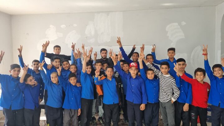 تصاویر/گزارش تصویری از فعالیت طلاب و روحانیون مدرسه علمیه ولی عصر(عج)‌اهواز در ایام فاطمیه