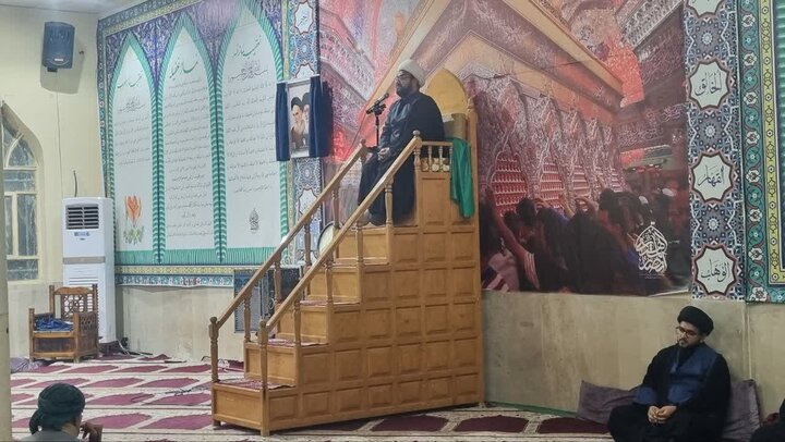 تصاویر/گزارش تصویری از فعالیت طلاب و روحانیون مدرسه علمیه ولی عصر(عج)‌اهواز در ایام فاطمیه