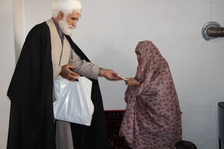 تصاویر/ عیادت و سرکشی مسئولین مرکز خدمات حوزه علمیه آذربایجان غربی از روحانیون معمر شهرستان خوی