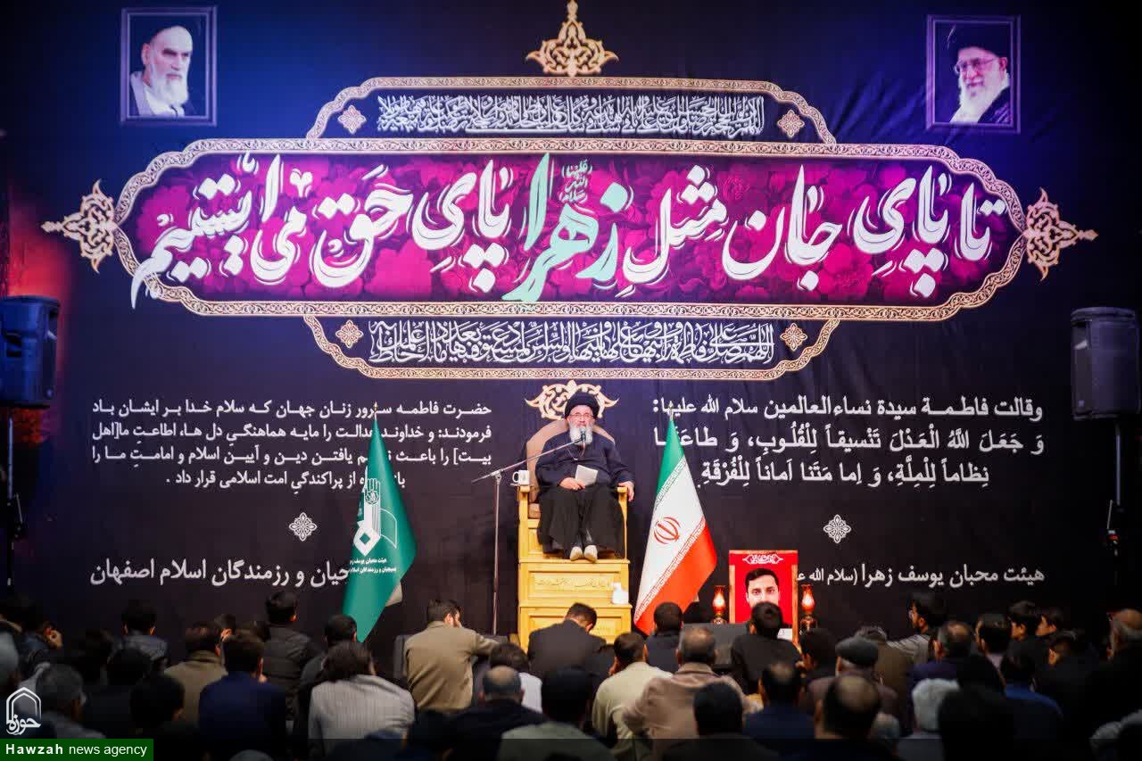 حضرت فاطمہ (س) کا ولایت کا دفاع کرنا درحقیقت اصلِ دین کا دفاع تھا