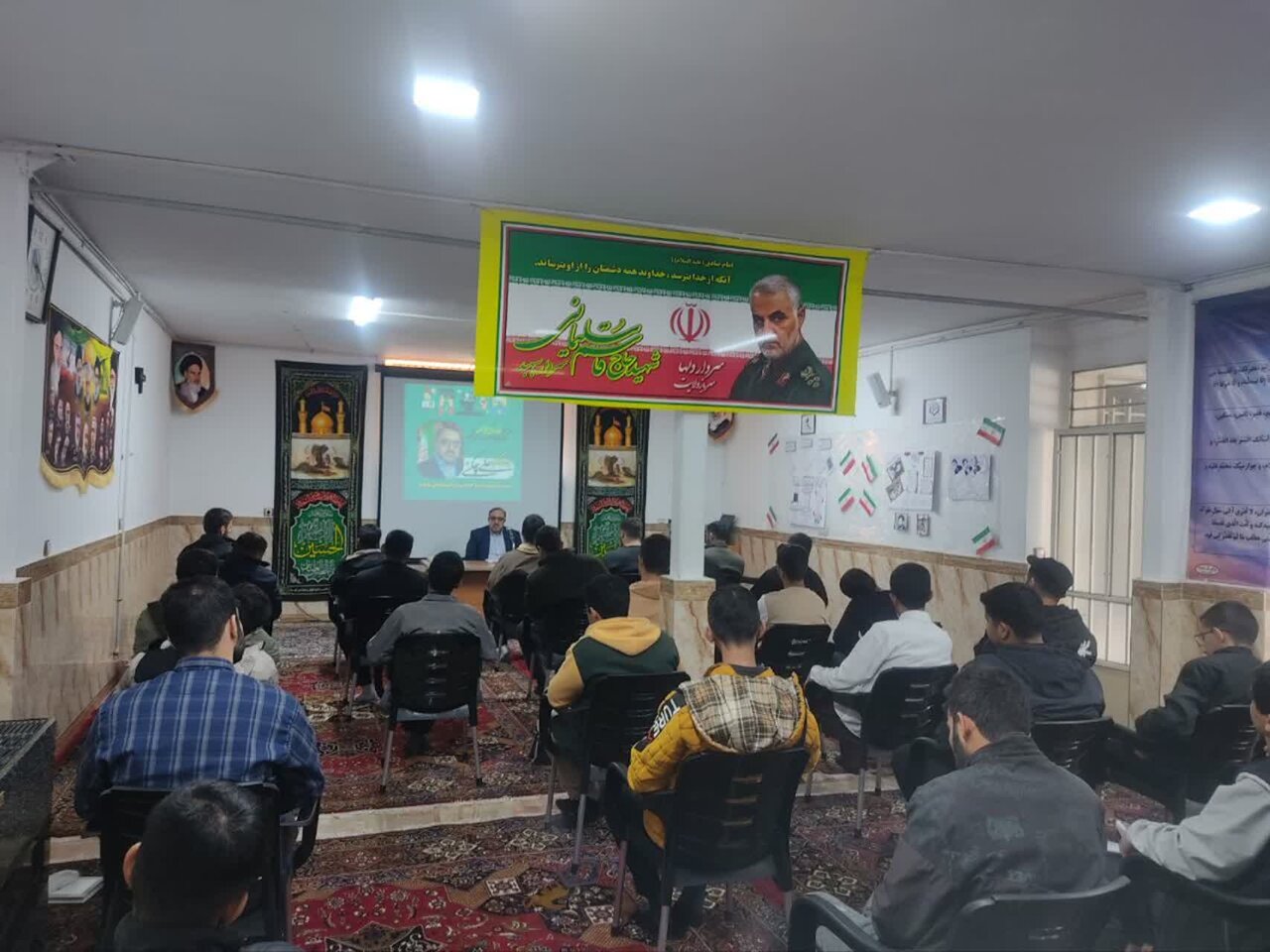 برگزاری نشست آموزشی سواد رسانه‌ای در حوزه علمیه برادران شهرستان نهاوند