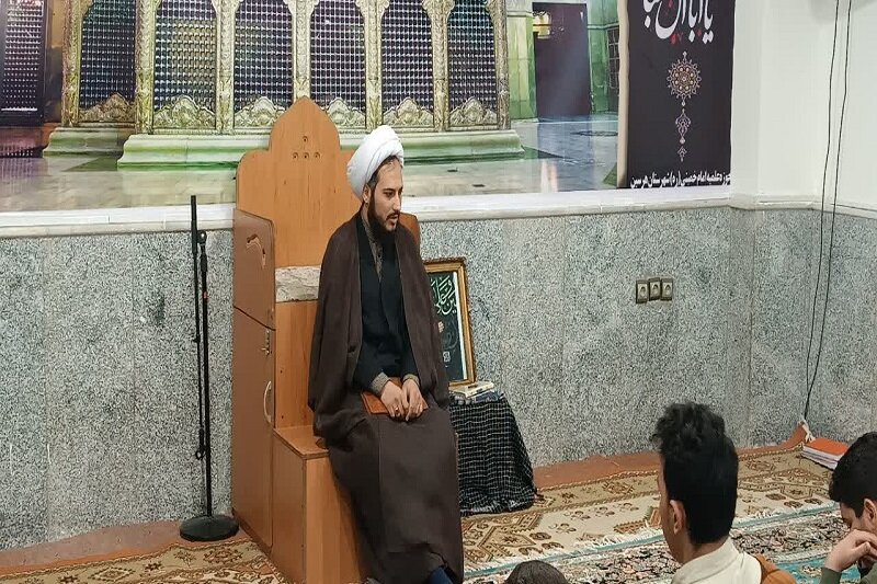 تهذیب نفس و الگوسازی در سلوک طلبگی الزامی است+عکس